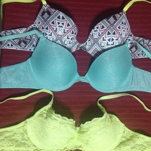 34A Victoria's Secret bundle of 3 bras